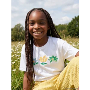 LCW Kids Beyaz Bisiklet Yaka Çiçek Nakışlı Kız Çocuk Tişört