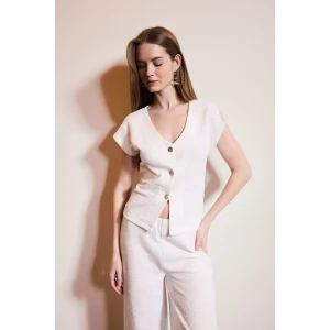 Defacto H0561AXER105 Ekru V Yaka Kısa Kollu Tişört