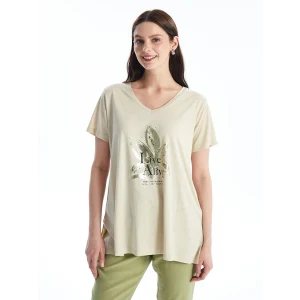 LCWAIKIKI Basic Bej V Yaka Baskılı Kısa Kollu Kadın Tişört