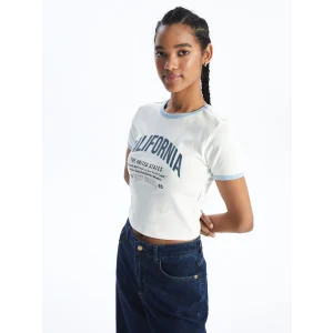 XSIDE Beyaz Bisiklet Yaka Baskılı Kısa Kollu Kadın Crop