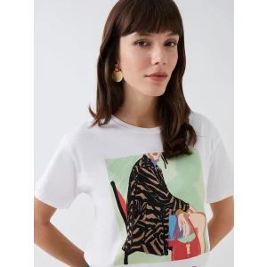 LCW Vision Beyaz Bisiklet Yaka Baskılı Kısa Kollu Kadın Tişört