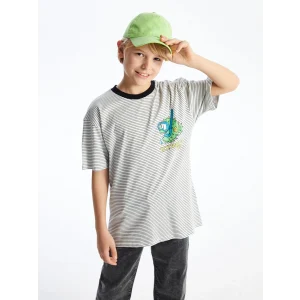 LCW Kids Siyah Rahat Kalıp Bisiklet Yaka Erkek Çocuk Tişört