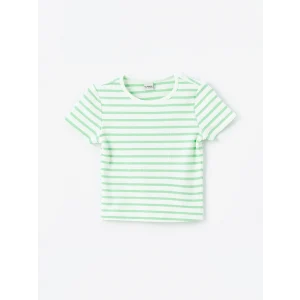 LCW Kids Yeşil Bisiklet Yaka Çizgili Kısa Kollu Kız Çocuk Tişört