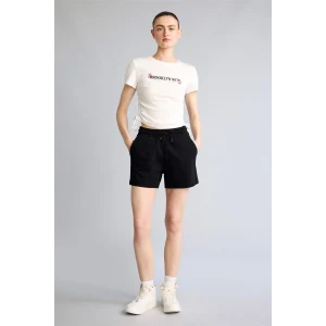 Defacto Z6696AZBK81 Siyah Standart Fıt Sporcu Kısa Paça Şort