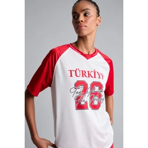 Defacto I1228AXWT34 Beyaz Oversıze Bisiklet Yaka Dijital Türkiye Baskılı Sporcu Forma Kumaş Kısa Kollu Beyaz Tişört