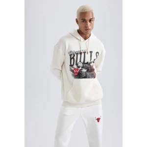 A7270 NBA Chicago Bulls Boxy Fit Sweat Shirt