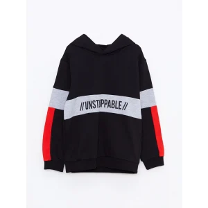 LCW Kids Siyah Kapüşonlu Baskılı Uzun Kollu Erkek Çocuk Sweatshirt