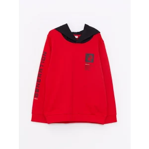 LCW Kids Kırmızı Kapüşonlu Baskılı Uzun Kollu Erkek Çocuk Sweatshirt