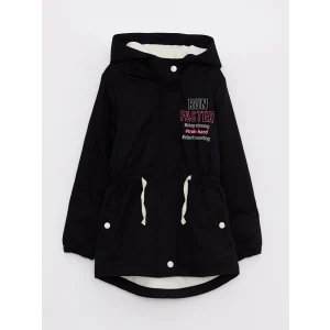 LCW Kids Siyah Kapüşonlu Baskılı Kız Çocuk Parka