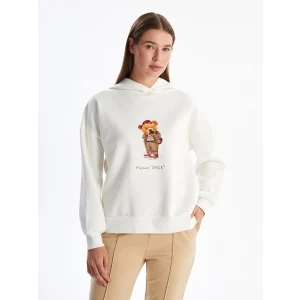LCW Modest Beyaz Kapüşonlu Ayı Teddy Baskılı Oversize Kadın Kalın Sweatshirt Tunik