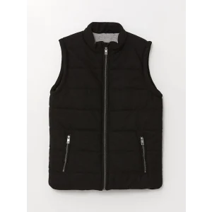 LCW Vision Siyah Dik Yaka Erkek Çocuk Yelek