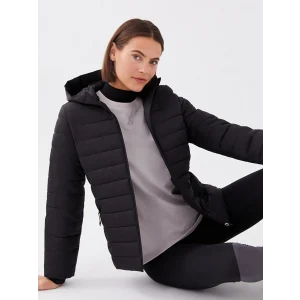 XSIDE ACTIVE Siyah Kapüşonlu Reflektör Baskılı Uzun Kollu Kadın Şişme Mont