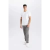 Defacto M6608 Ekru Slim Fit Dar Kesim Bisiklet Yaka Basic Düz Beyaz Kısa Kollu Tişört