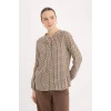 Defacto N1809 Ekru Regular Fit Apaş Yaka Desenli Uzun Kollu Bluz