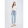 Defacto D7981 Mavi Mary Vintage Straight Fit Yüksek Bel Düz Paça Jean Kar Yıkamalı Pantolon