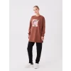 LCWAIKIKI Basic KAHVERENGİ Bisiklet Yaka Baskılı Uzun Kollu Oversize Kadın Sweatshirt Tunik