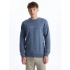 LCW Casual MAVİ Bisiklet Yaka Uzun Kollu Baskılı Erkek Sweatshirt