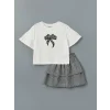 LCW Kids EKRU Bisiklet Yaka Kurdele Nakışlı Kız Çocuk Tişört ve Etek
