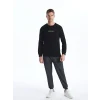 LCWAIKIKI Classic SİYAH Bisiklet Yaka Uzun Kollu Baskılı Erkek Sweatshirt