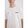 Defacto C3466 Ekru Regular Fit Bisiklet Yaka Sırt Baskılı Kısa Kollu Tişört