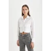 Defacto C7579 Beyaz Crop Gabardin Uzun Kollu Gömlek