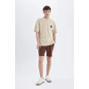 Defacto C5754 Bej Comfort Regular Fit Rahat Kalıp Bisiklet Yaka Sırt Baskılı Kısa Kollu Tişört