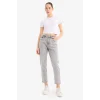 Defacto D7947 Gri Lina Comfort Mom Normal Bel Düz Paça Jean Kar Yıkamalı Pantolon