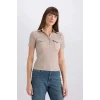 Defacto E5403 Bej Slim Fit Dar Kesim Fitilli Kaşkorse Cepli Kısa Kollu Polo Tişört