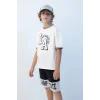 Defacto C3900 Ekru Erkek Çocuk Oversize Geniş Kalıp Bisiklet Yaka Baskılı Kısa Kollu Tişört