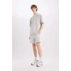 Defacto B8674 Gri Slim Fit Dar Kesim Dar Paça Basic Düz Şort