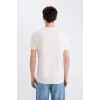 Defacto D9356 Ekru %100 Pamuk Slim Fit Dar Kesim Bisiklet Yaka Baskılı Kısa Kollu Tişört