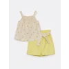 LCW baby Ekru Kare Yaka Desenli Kız Bebek Bluz ve Şort 2li Takım