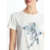 LCWAIKIKI Classic Ekru Bisiklet Yaka Çiçekli Kadın Tişört
