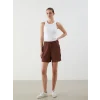 LCWAIKIKI Classic Kahverengi Beli Lastikli Dokulu Kadın Şort