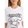 Defacto F5815 Beyaz Kız Çocuk Hello Kitty Relax Fit Bisiklet Yaka Kısa Kollu Tişört