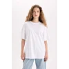 Defacto V4136 Beyaz Oversize Geniş Kalıp Basic Düz Bisiklet Yaka Kısa Kollu Beyaz Tişört