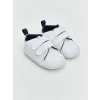 LCW STEPS Beyaz Cırt Cırtlı Erkek Bebek Yürüme Öncesi Ayakkabı