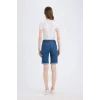 Defacto A1958 Mavi Normal Bel Katlamalı Paça Jean Bermuda Şort