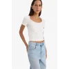 Defacto E9915 Beyaz Fitted Dantel Yaka Kısa Kollu Beyaz Tişört