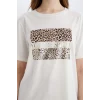 Defacto D8925 Ekru Regular Fit Bisiklet Yaka Leopar Baskılı Kısa Kollu Tişört