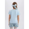 Defacto B6925 Mavi Kız Çocuk Slim Fit Dar Kesim Bisiklet Yaka İşlemeli Fitilli Kaşkorse Kısa Kollu Tişört