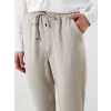 LCWAIKIKI Classic Bej Beli Lastikli Havuç Kesim Kadın Pantolon