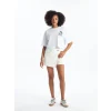 XSIDE Beyaz Bisiklet Yaka Baskılı Kısa Kollu Oversize Kadın Crop
