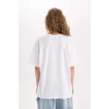 Defacto V4136 Beyaz Oversize Geniş Kalıp Basic Düz Bisiklet Yaka Kısa Kollu Beyaz Tişört