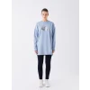 LCWAIKIKI Basic Mavi Bisiklet Yaka Baskılı Uzun Kollu Oversize Kadın Sweatshirt Tunik