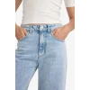 Defacto F6102AXNM39 Mavi Barrel Fit Normal Bel Bilek Boy Jean Yıkamalı Pantolon
