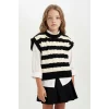 Defacto C9657A8BK27 Siyah Kız Çocuk Çizgili Bisiklet Yaka Örgü Desenli Triko Süveter
