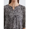 LCW Grace Siyah Bisiklet Yaka Desenli Bluz