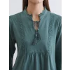LCW Grace Yeşil Bağlamalı Yaka Nakışlı Büzgülü Bluz