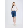 Defacto A1958AXNM28 Mavi Normal Bel Katlamalı Paça Jean Bermuda Şort